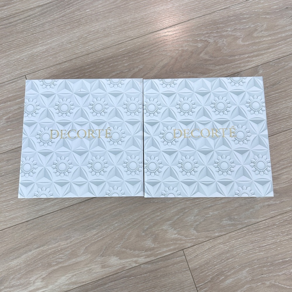 Decorte Gift Box Set of 2 - Luxury Beauty